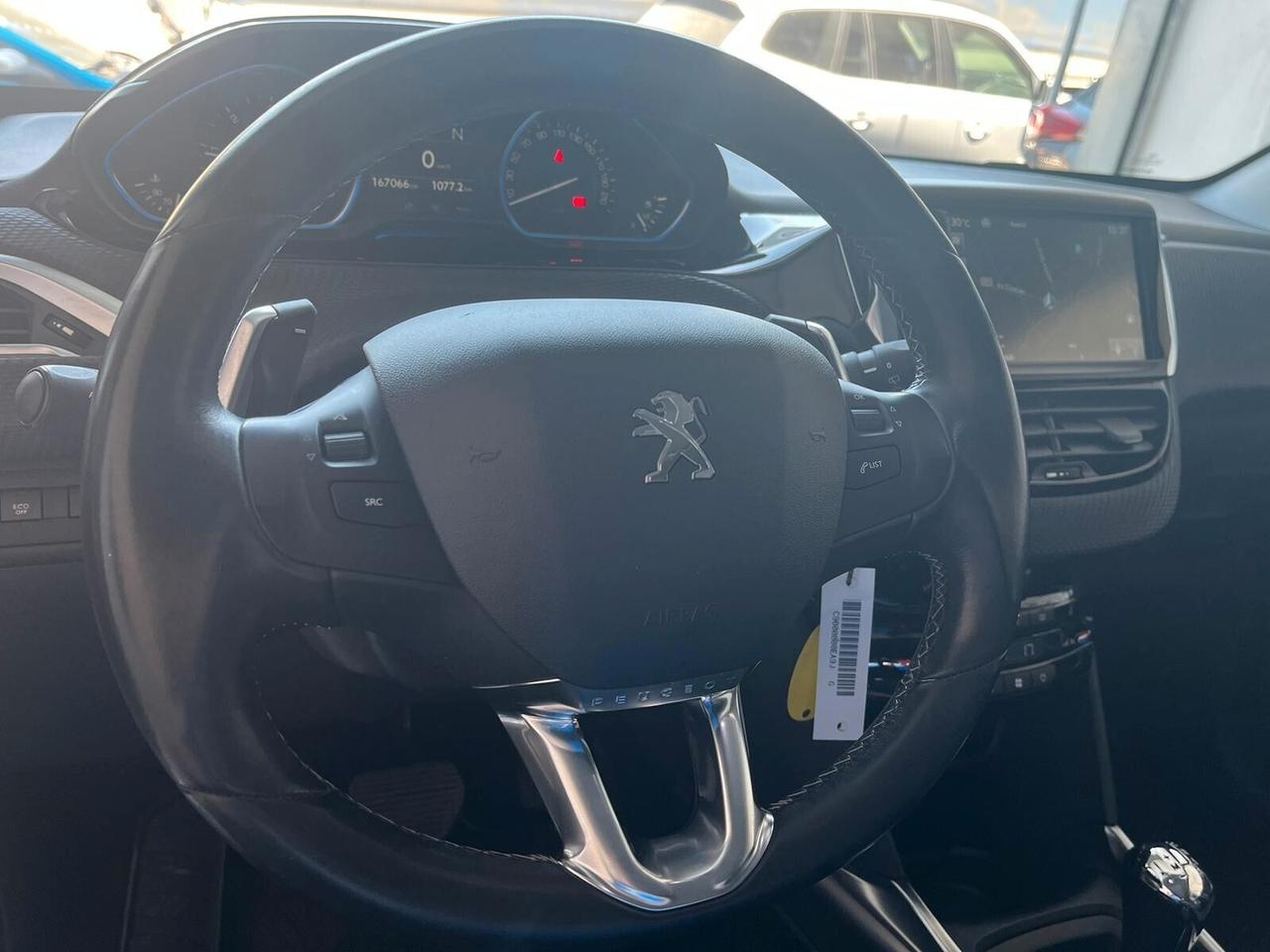 Peugeot 2008 1.6 92 CV ETG6 Allure TETTO