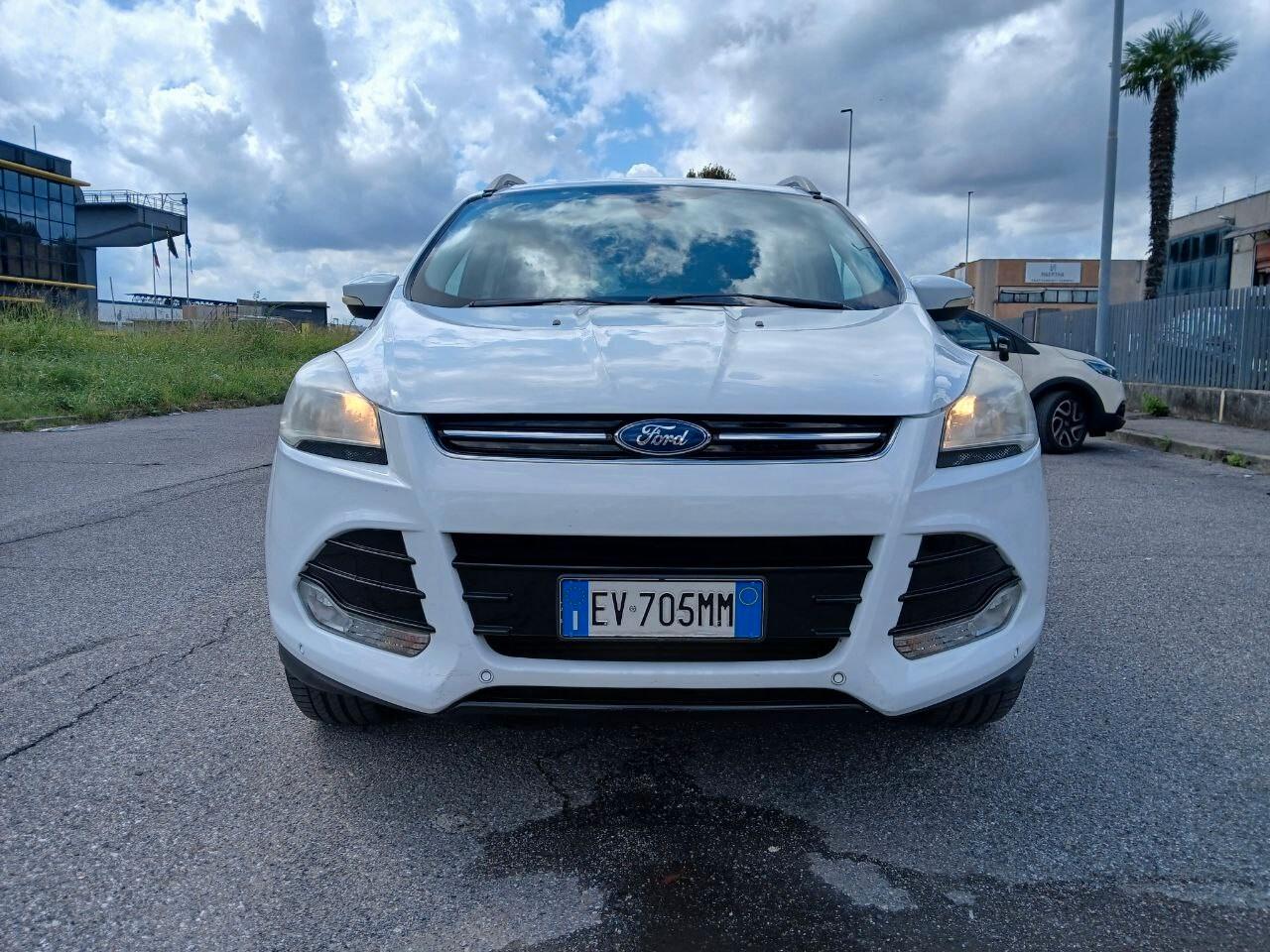 Ford Kuga 2.0 TDCI 140 CV 4WD Powershift