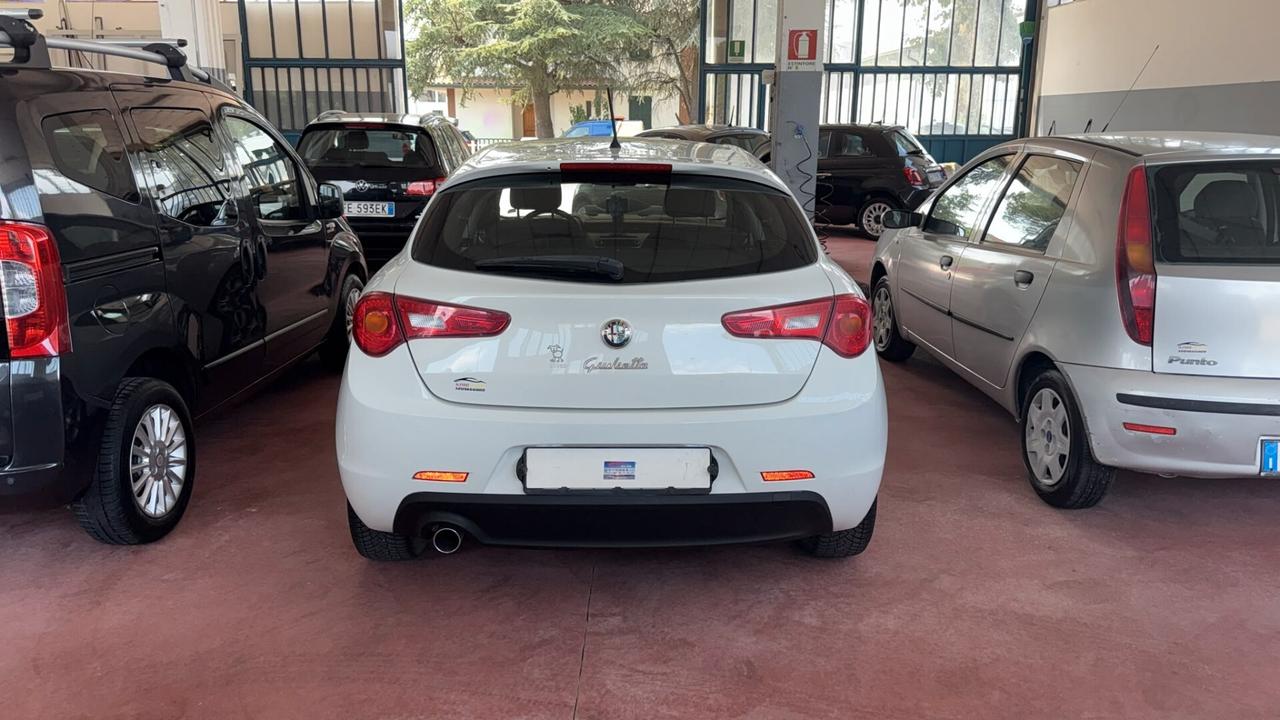 Alfa Romeo Giulietta 1.6 JTDm-2 105 CV Exclusive