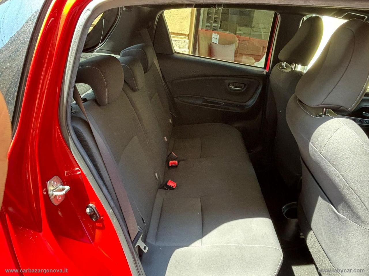 TOYOTA Yaris 1.5 Hybrid 5p. Trend Red Edition