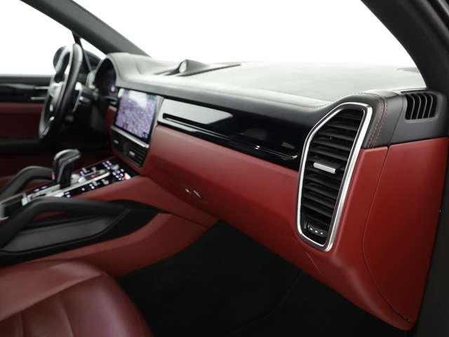 Porsche Cayenne 3.0 e-hybrid tiptronic