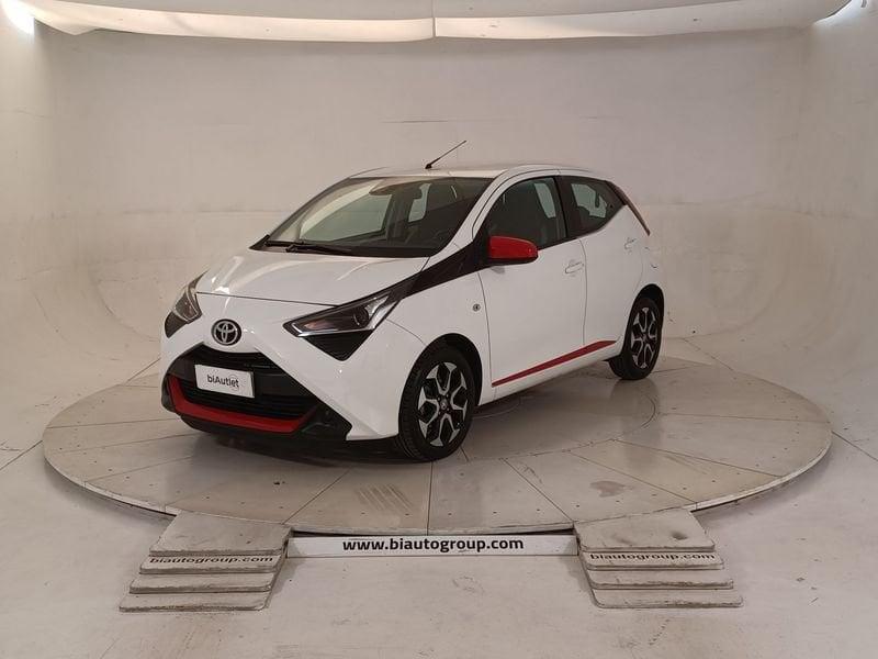 Toyota Aygo II 2018 5p 5p 1.0 x-play 72cv