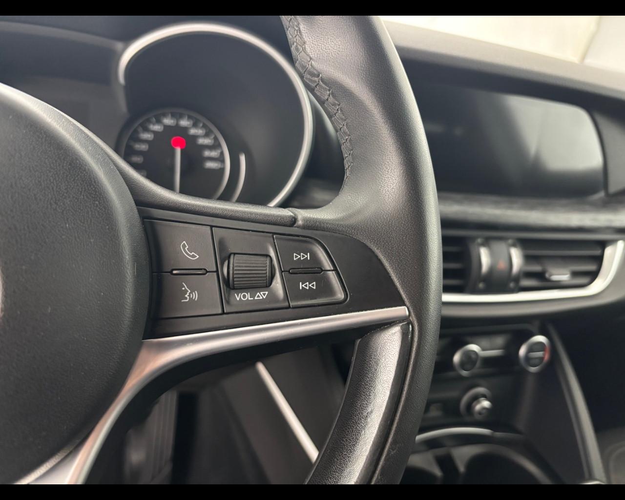 ALFA ROMEO Stelvio 2.2 t Business Q4 190cv auto