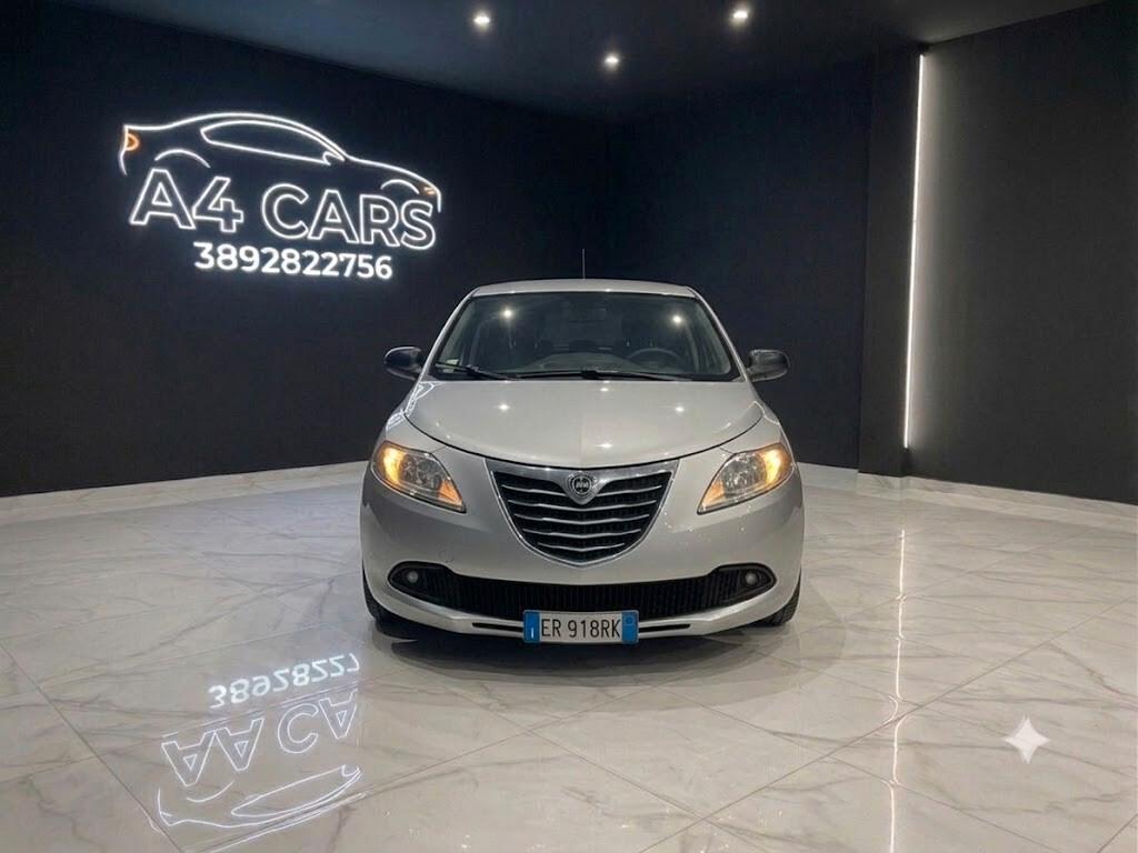 Lancia Ypsilon 1.2 69 CV 5 porte S&S Platinum