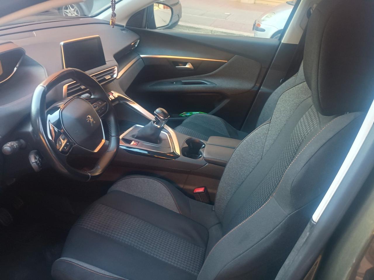 Peugeot 3008 BlueHDi 130 S&S Business N1