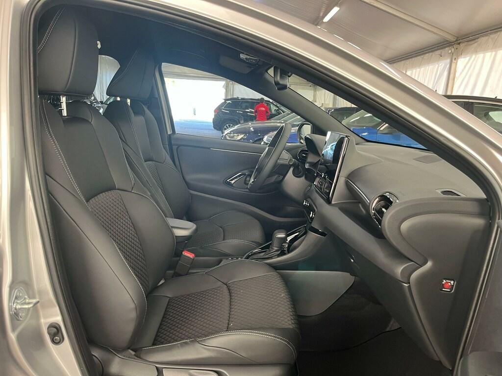 Toyota Yaris 1.5 Hybrid 130 Lounge E-CVT