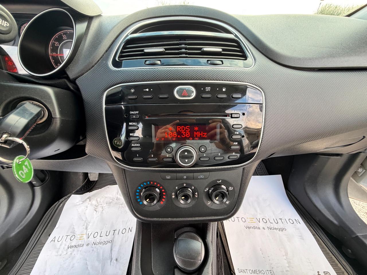 Fiat Punto 1.4 8V 5 porte 77 cv Natural Power Lounge 234.480 km