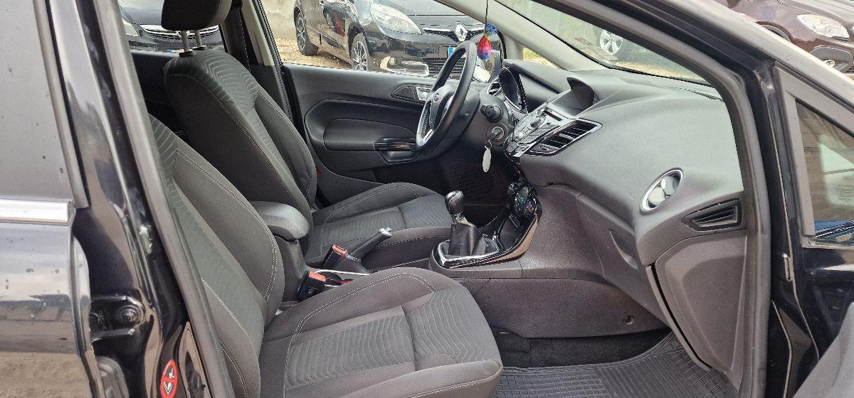 FORD Fiesta 1.5 TDCi 75CV 5p. Titanium