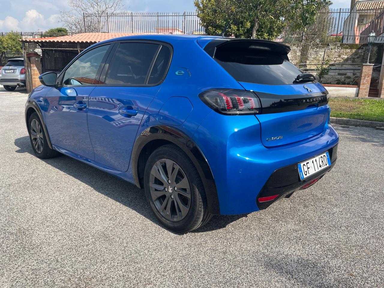 Peugeot 208 e 136 CV 5 porte Allure Pack Cockpit