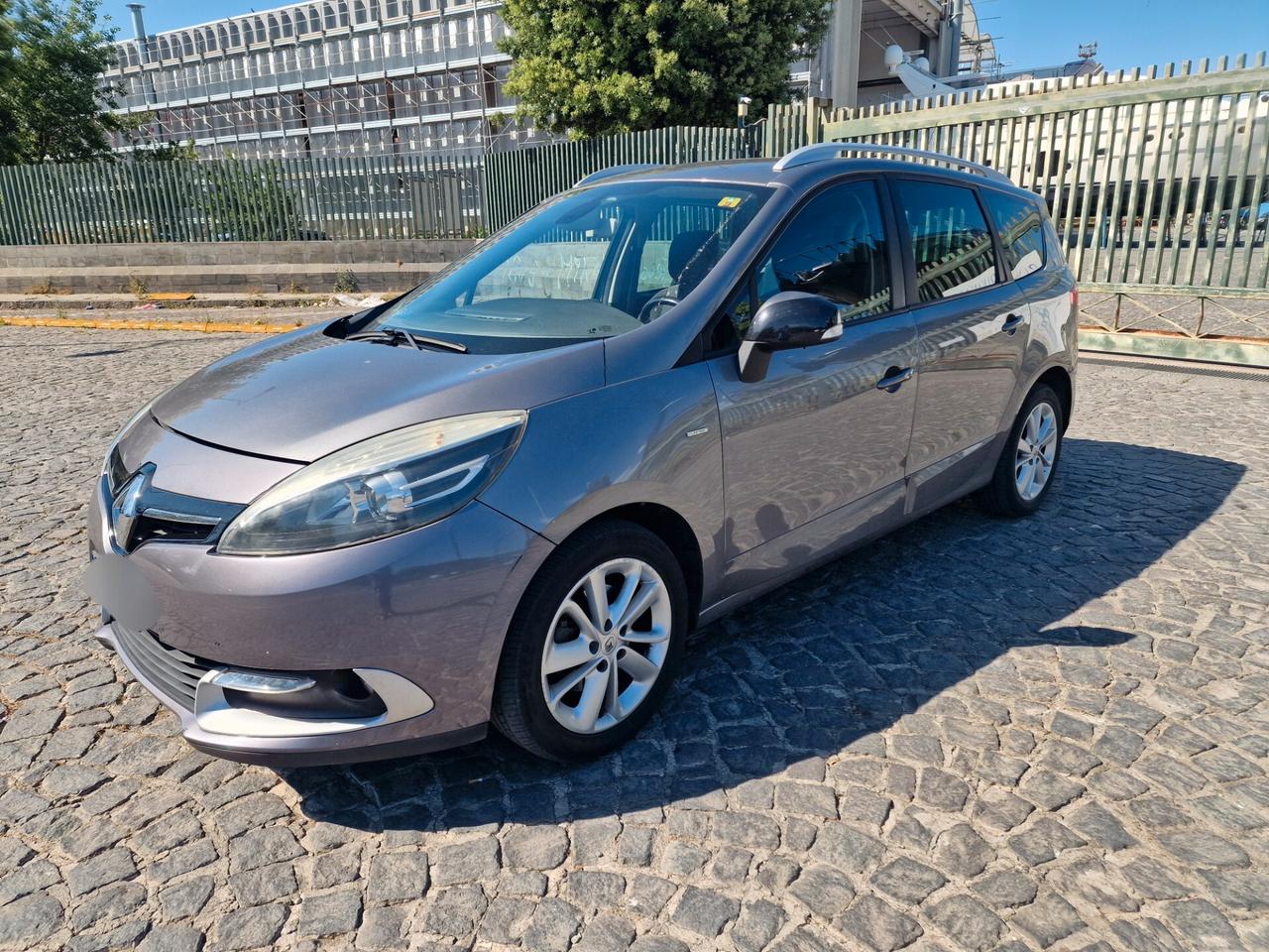 Renault Scenic XMod 1.5 dCi 110 7 POSTI