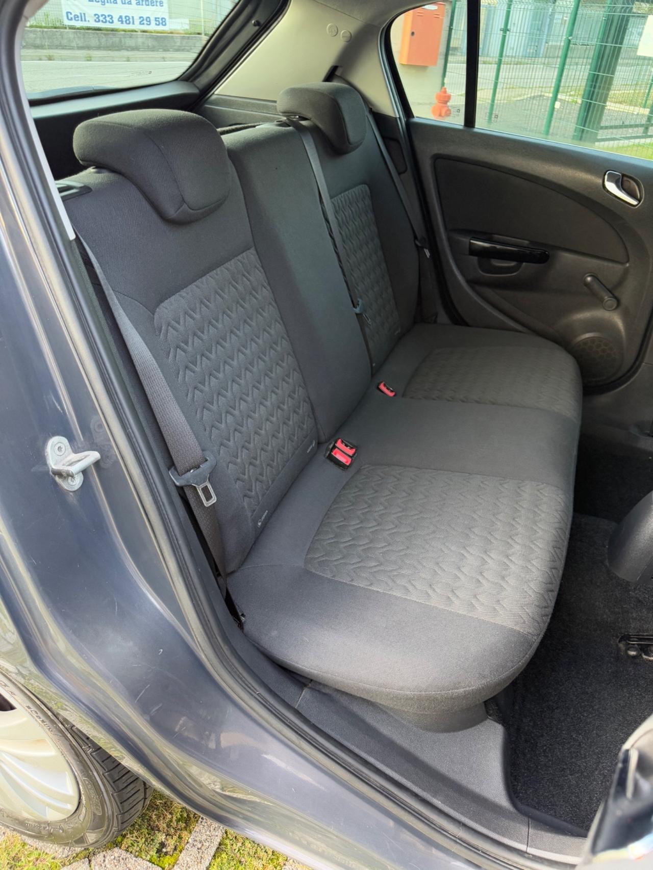 Opel Corsa 1.2 85CV 5 porte GPL-TECH*Sensori*Aux*Usb