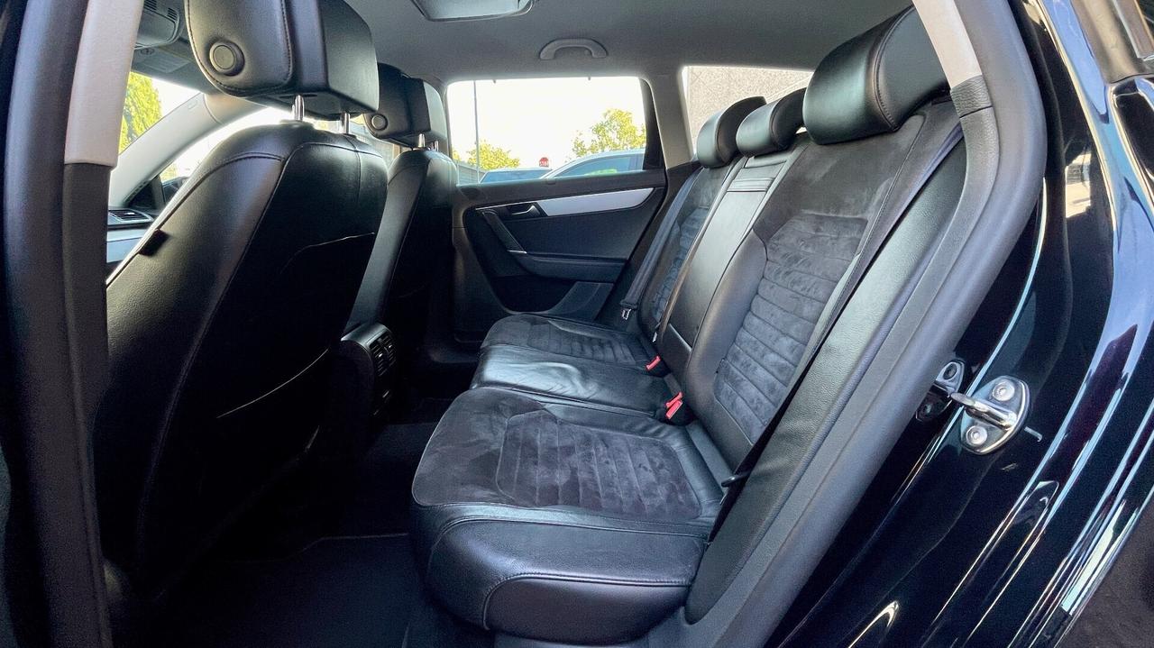 VOLKSWAGEN PASSAT VARIANT 2.0 HIGH BMT 4 MOTION TDI DSG 170 CV - PELLE, SEDILI RISCALDATI