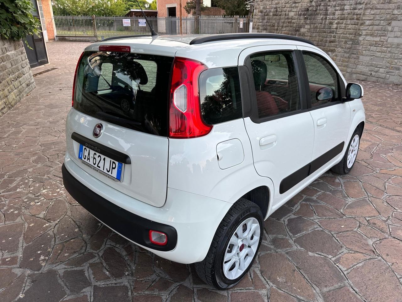 Fiat Panda 0.9 TwinAir Turbo Natural Power Lounge