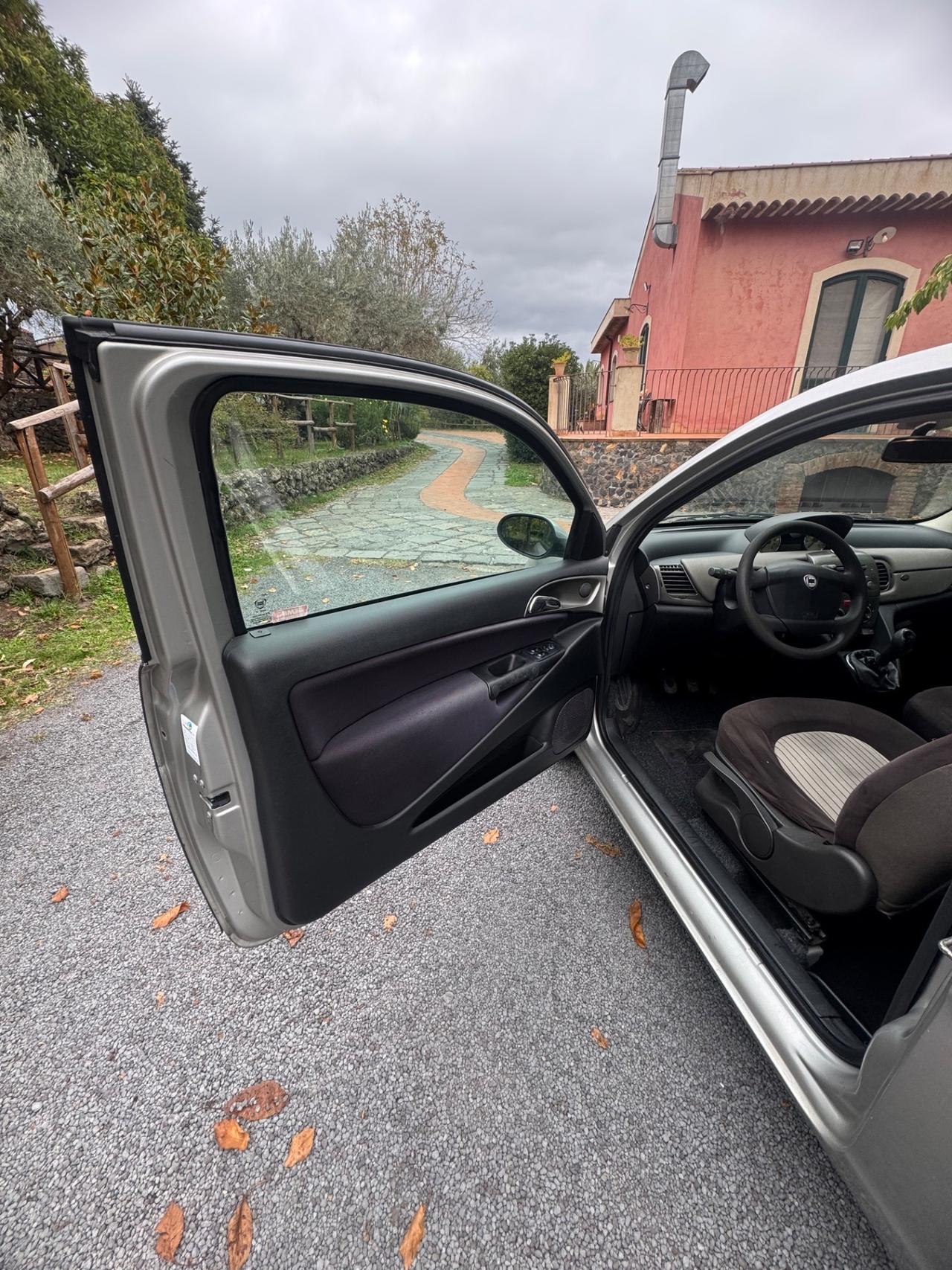 Lancia Ypsilon 1.3 Multijet 16V Platino