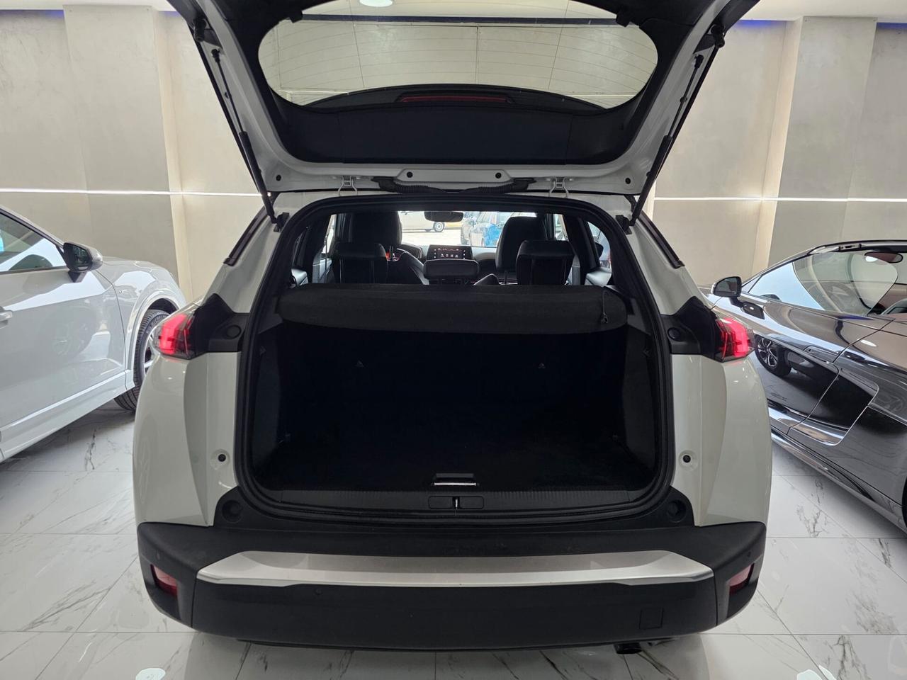 NUOVA PEUGEOT 2008 GT-LINE 1.5 BLUEHDI 131CV EAT8 CAMBIO AUTOMATICO F1