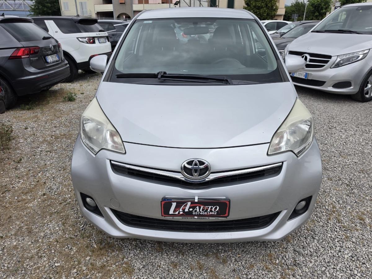 TOYOTA - Verso-S 1.4d Active mt