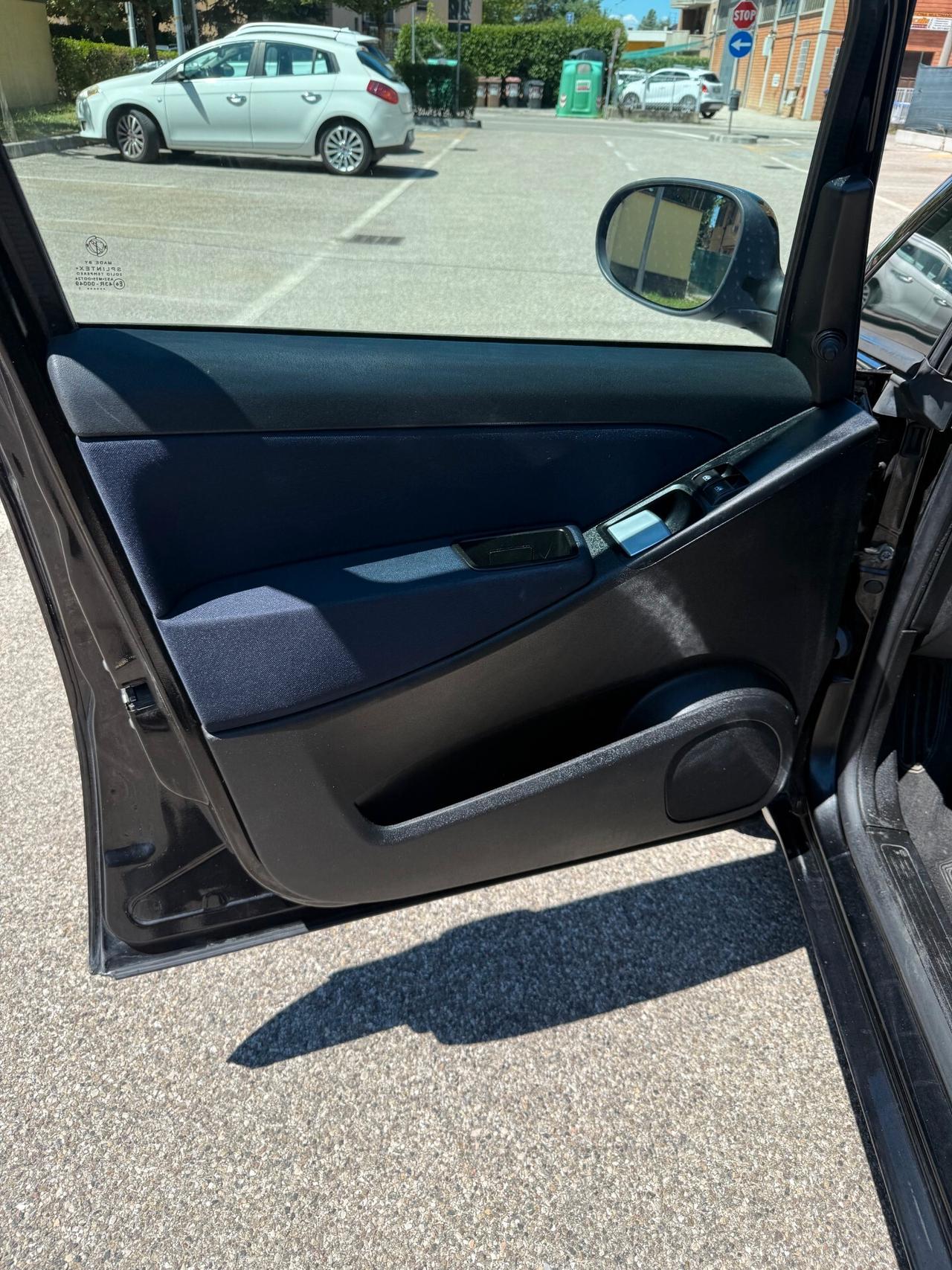 Fiat Idea 1.4 - NEOPATENTATI - 12 MESI DI GARANZIA -