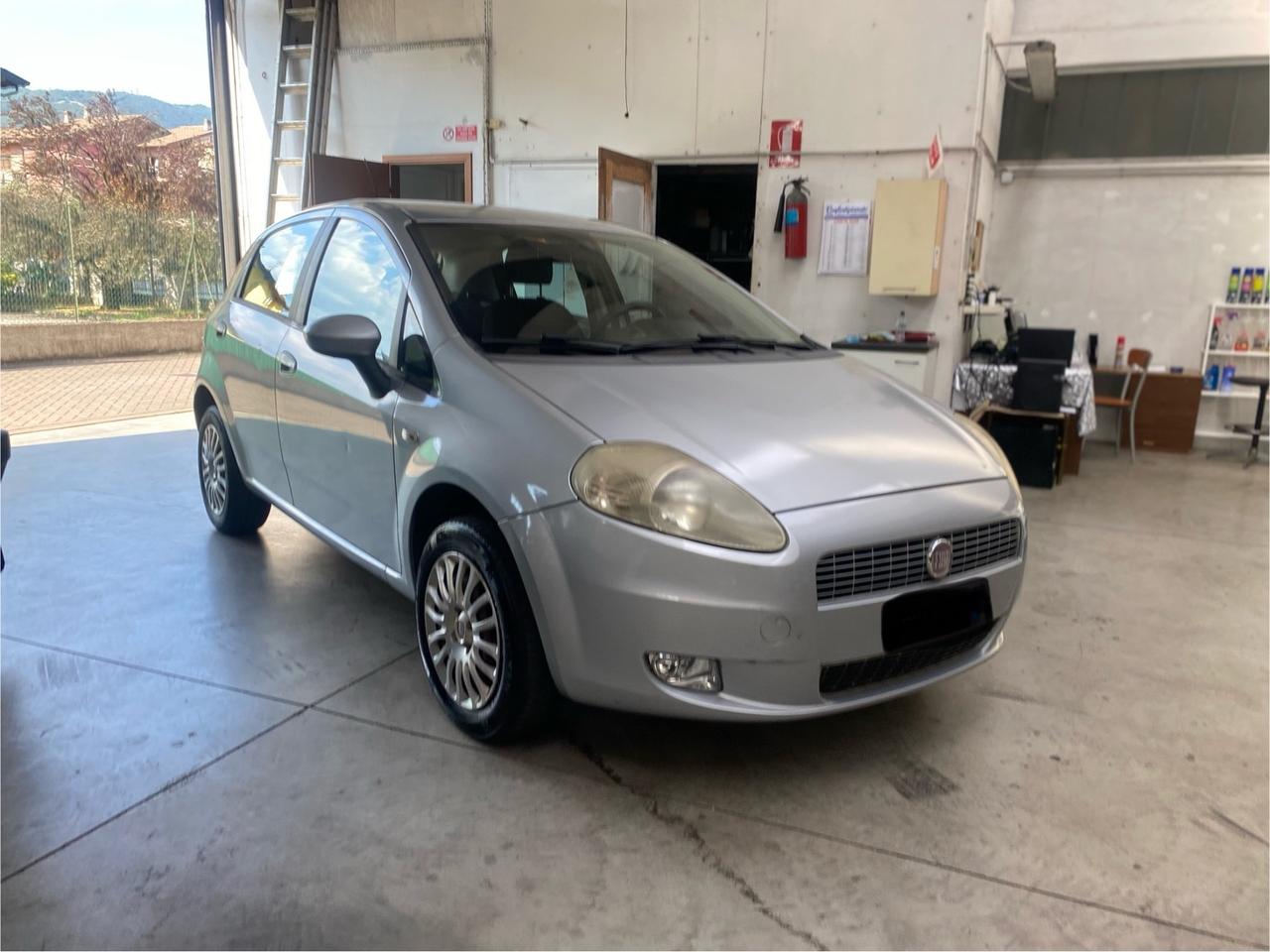Fiat Grande Punto 1.4 5 porte Dynamic Natural Power