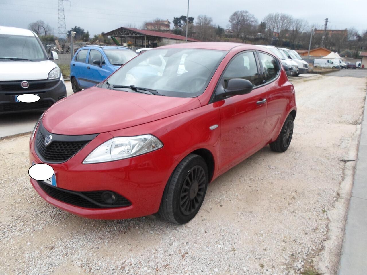 Lancia Ypsilon 1.2 69 CV 5 porte GPL Ecochic Monogram