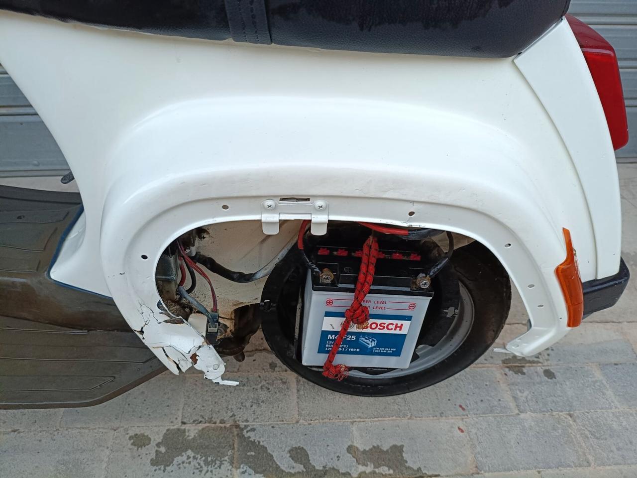 Piaggio Vespa 50 HP V