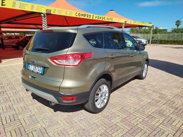 Ford Kuga 2.0 TDCI 140 CV 4WD Titanium
