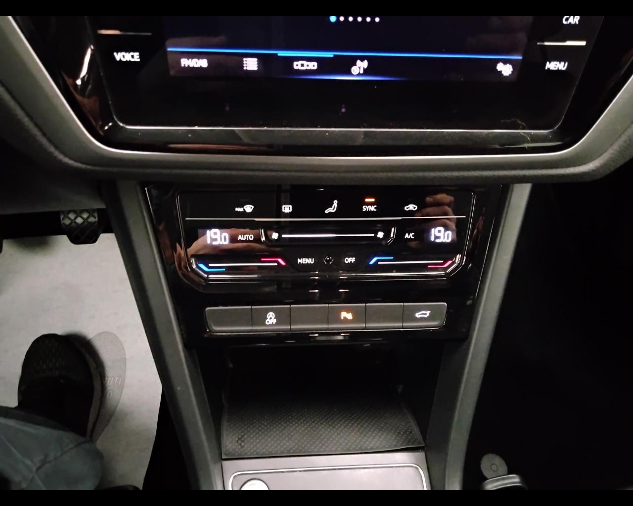 VOLKSWAGEN Touran III 2015 - Touran 1.5 tsi Business 150cv