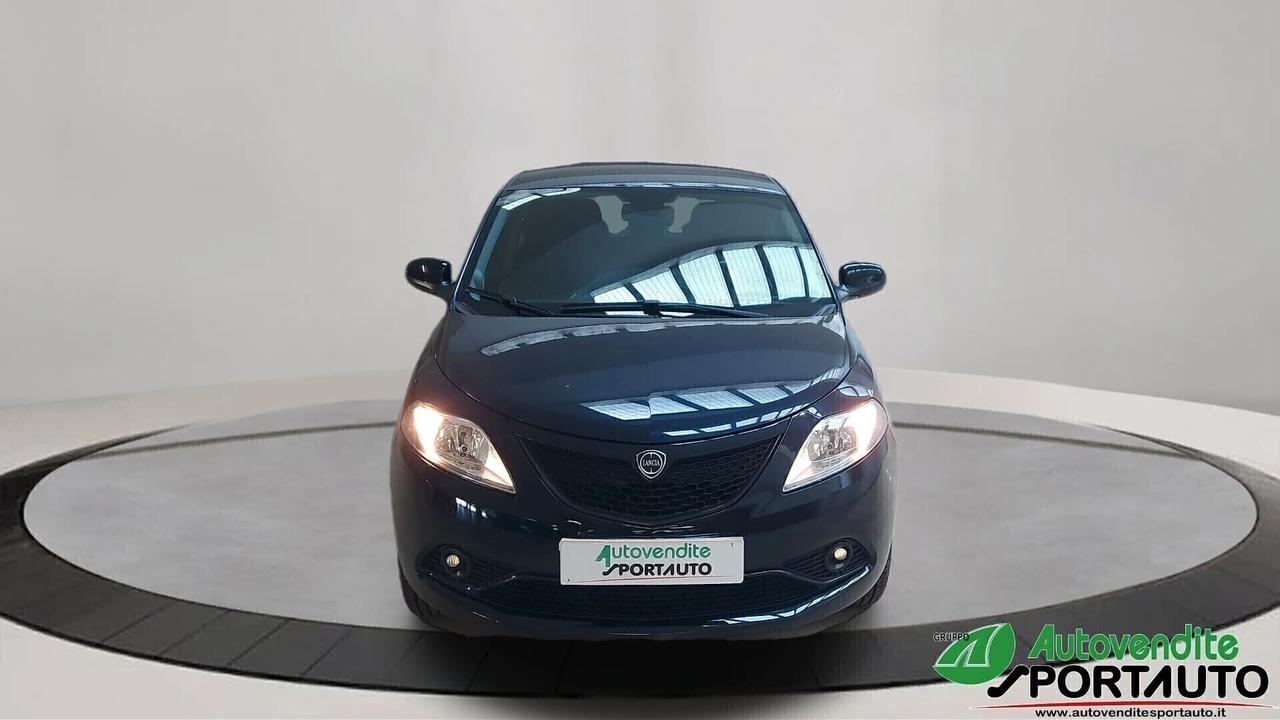 Lancia Ypsilon 1.0 FireFly 5 porte S&S Hybrid Ecochic Gold