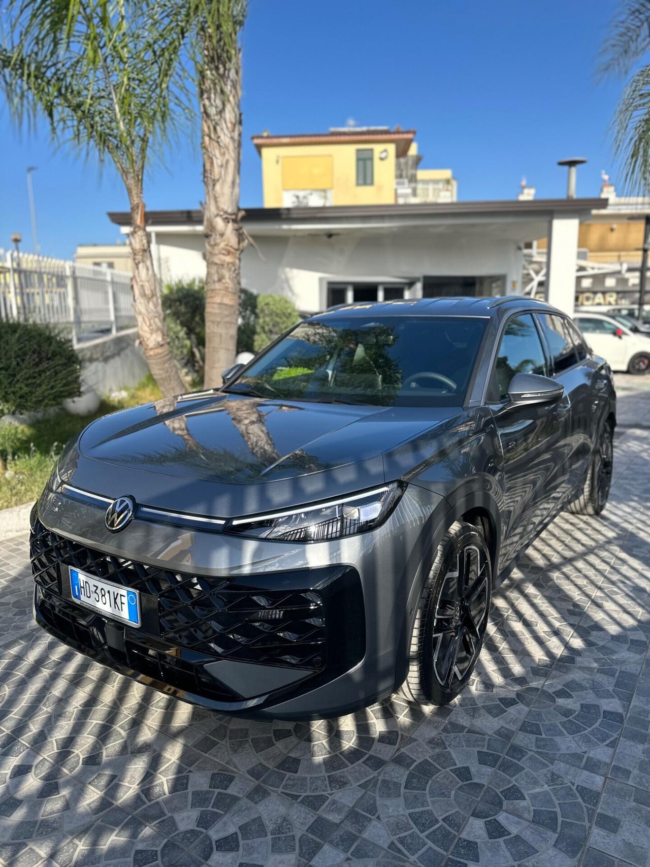 Volkswagen T-Roc 1.5 eTSI ACT 150 CV DSG R-Line