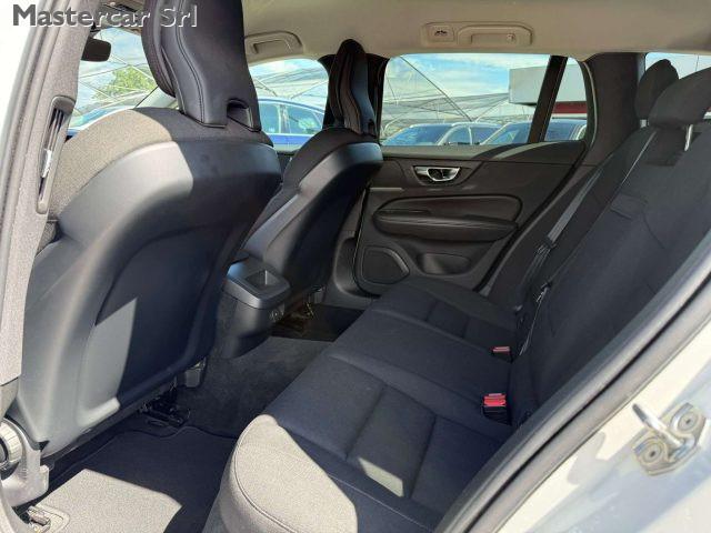 VOLVO V60 V60 2.0 b4 Momentum Business Pro auto - GG137JE