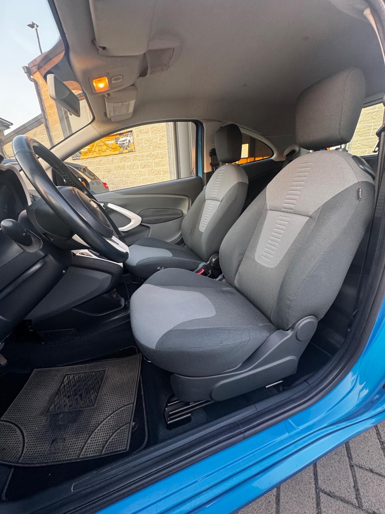 Ford Ka 1.2 8V 69CV Titanium