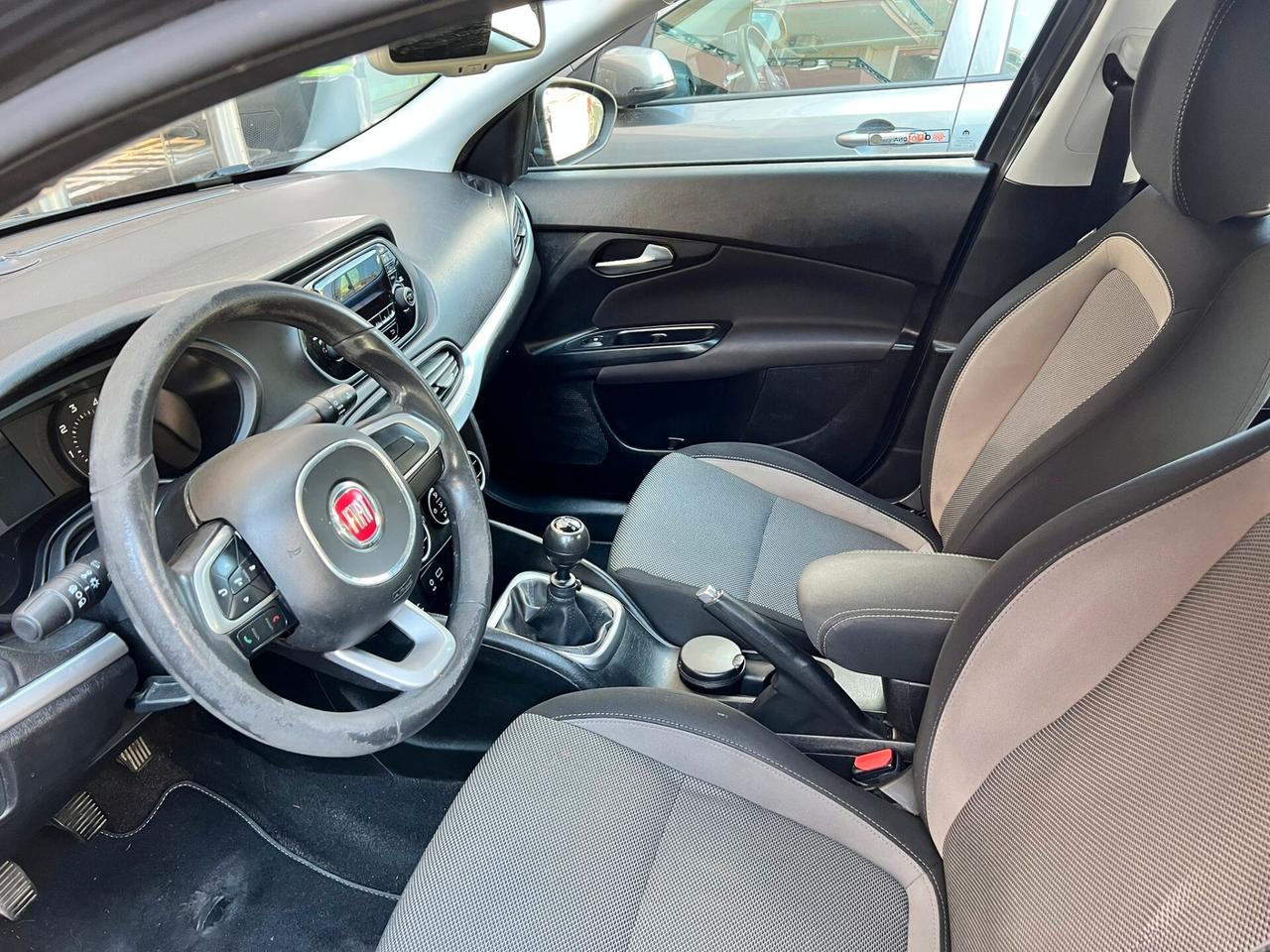 FIAT TIPO 1.6 MJT Easy - 2016