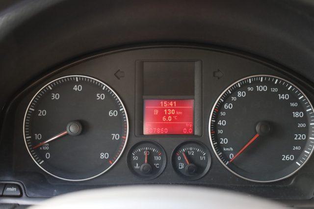 VOLKSWAGEN Golf V 1.6 Benzina 5 Porte Comfortline per NEOPATENTATI