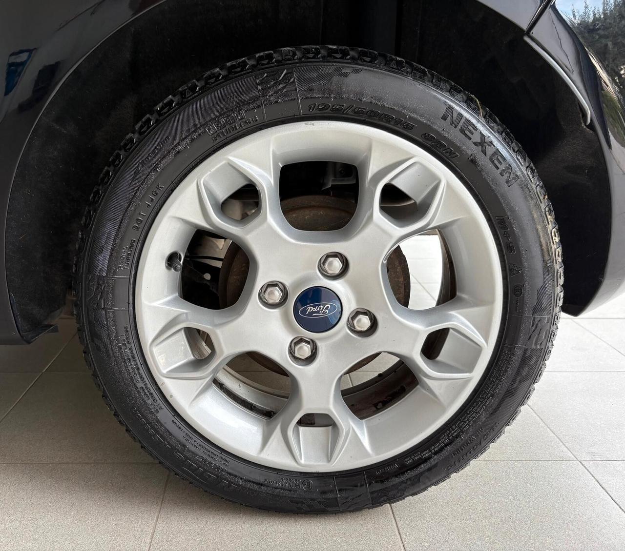 Ford Fiesta FORD FIESTA 1.2 TITANIUM 3P.
