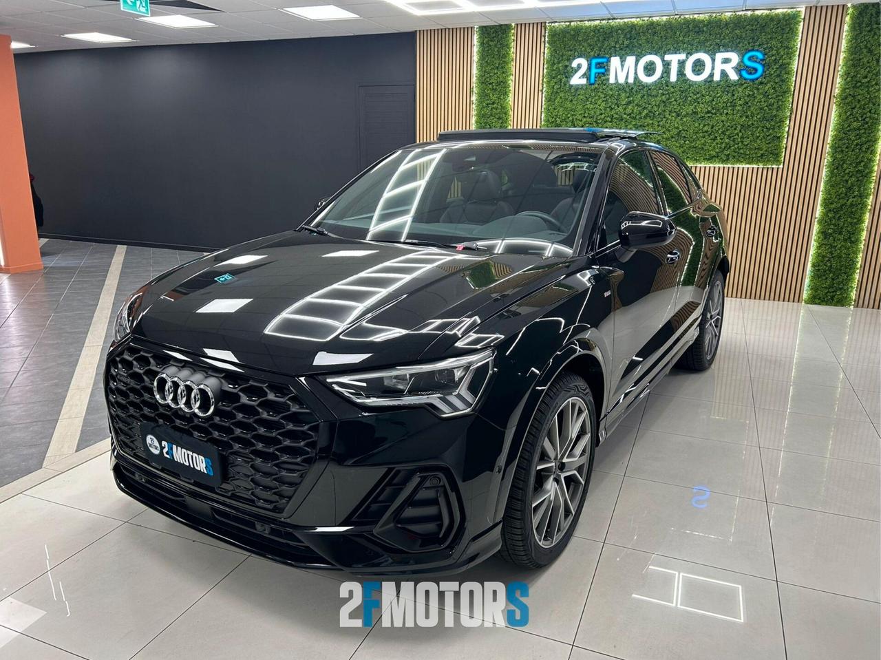 Audi Q3 SBK TDI quattro S tronic Identity Black