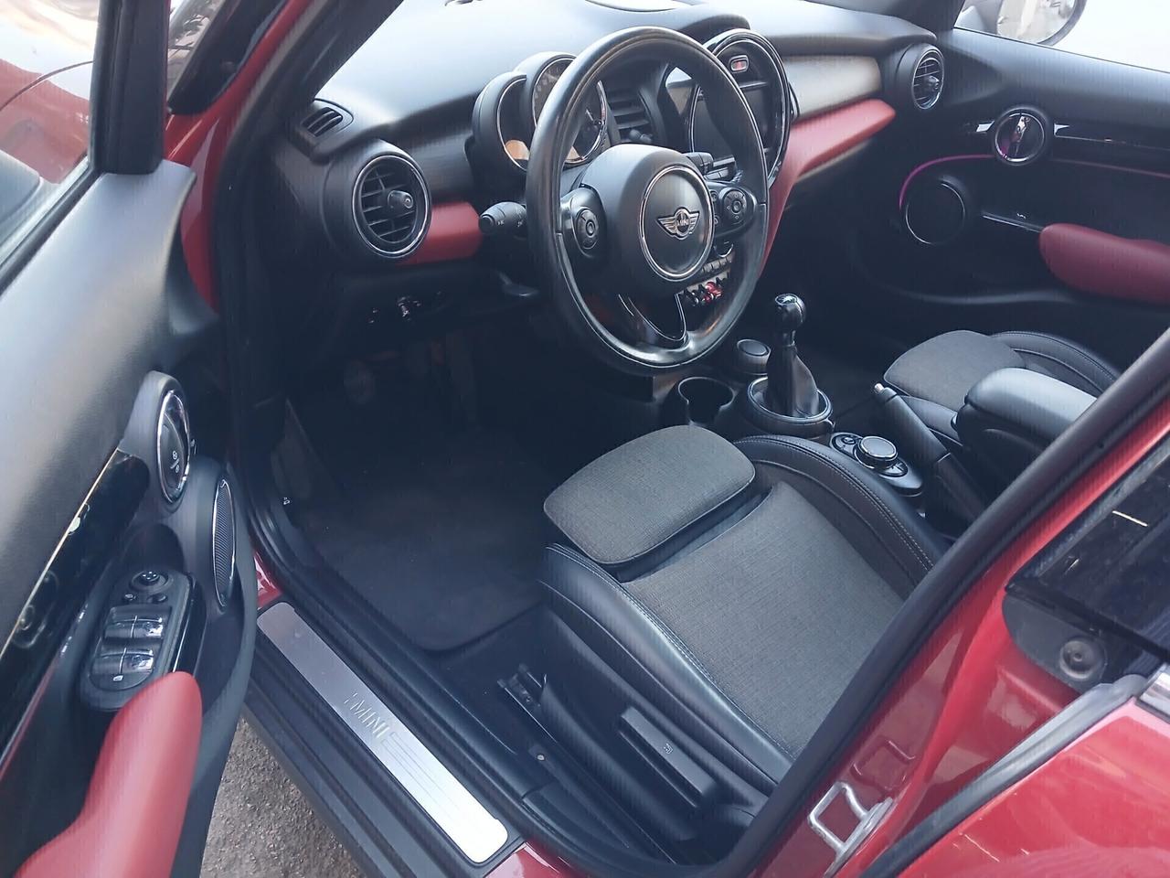 Mini 1.5 Cooper D 5 porte