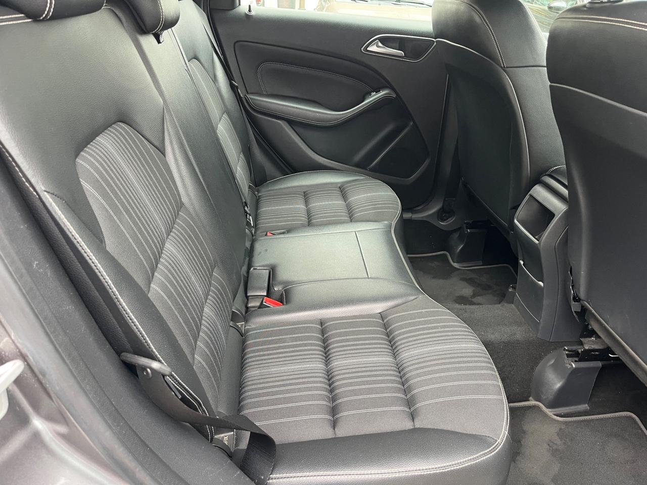 Mercedes-benz B180CDI/109CV/neopatentato/Euro5B con FAP/unico proprietario