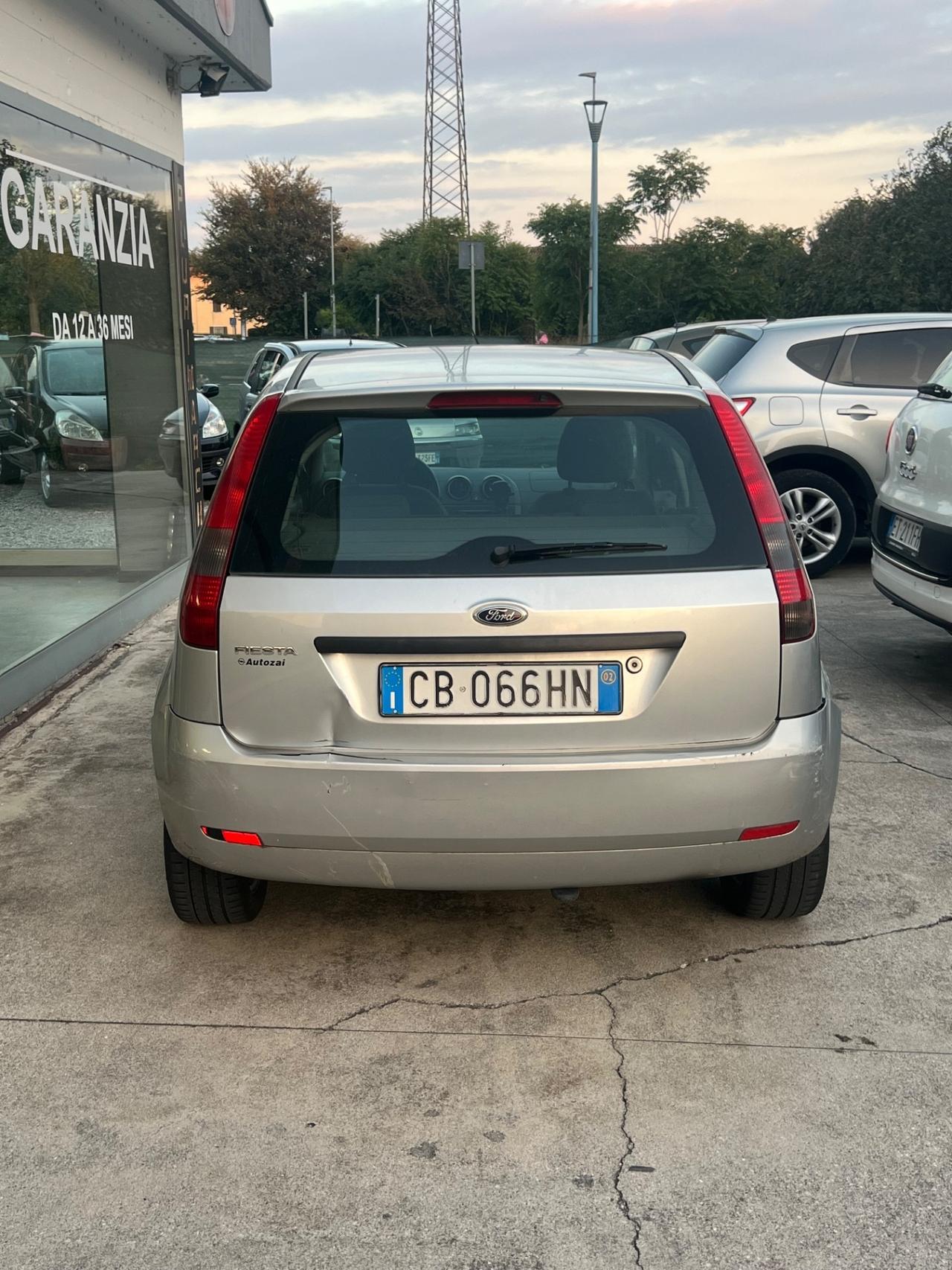 Ford Fiesta 1.4 16V 5p. Zetec - NEOPATENTATI