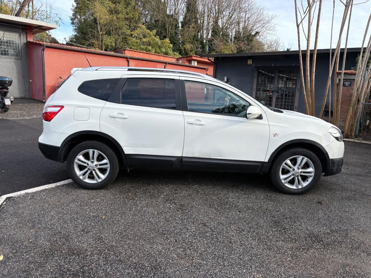 Nissan Qashqai+2 1.5 A 7 POSTI