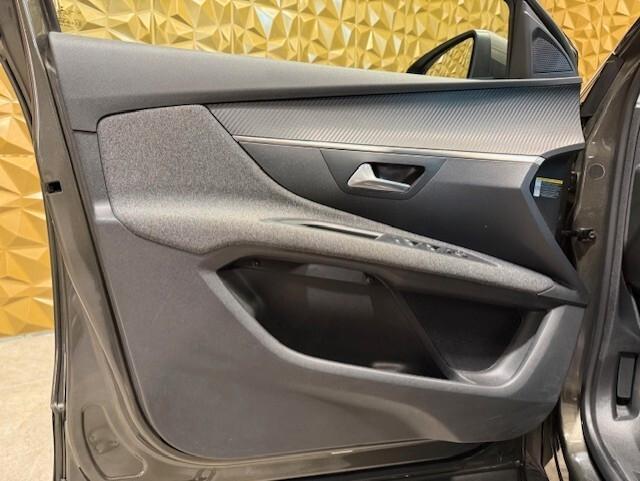 Peugeot 3008 BlueHDi 130 S&S Business