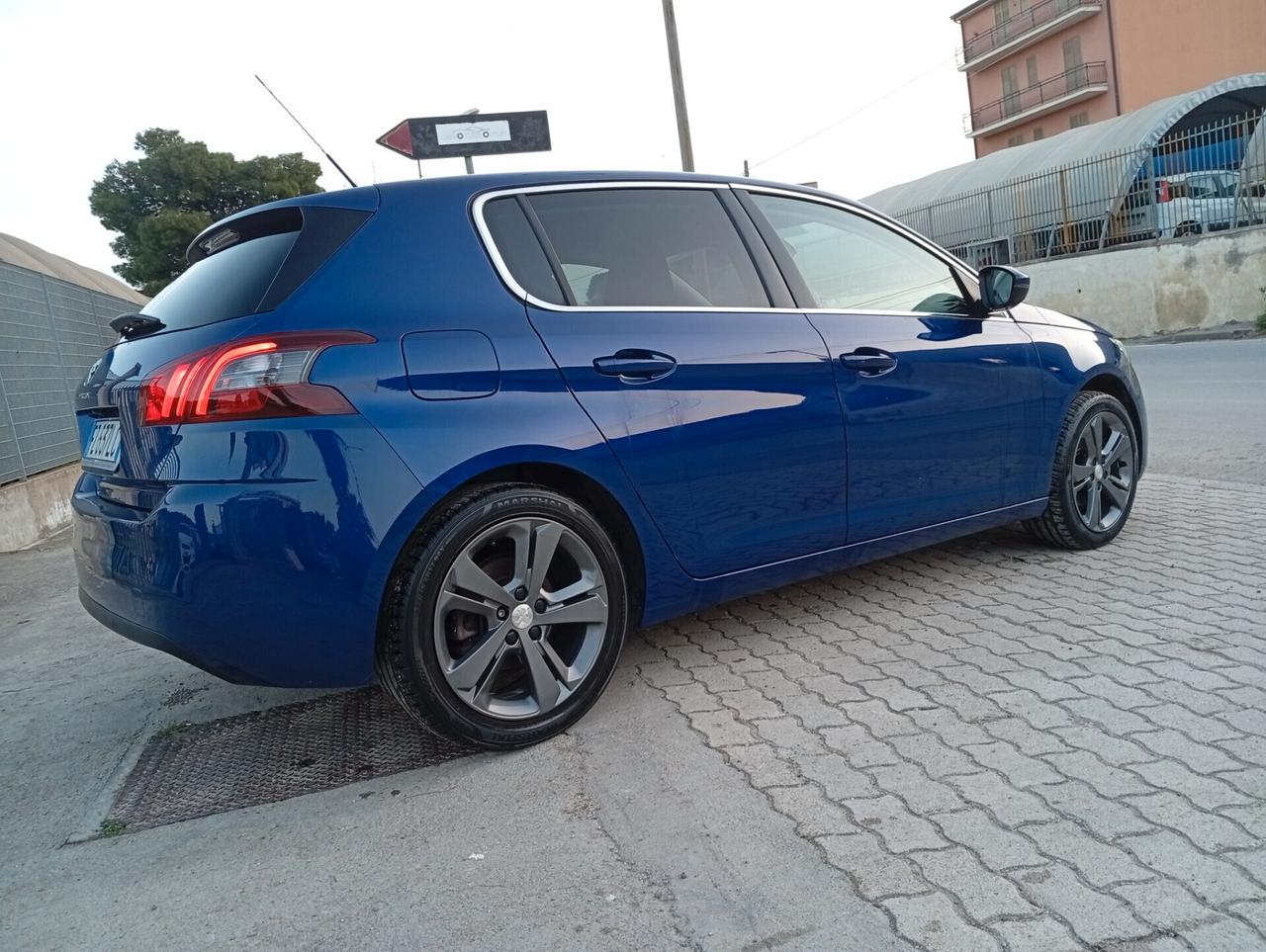 Peugeot 308 PureTech Turbo 130 S&S Allure