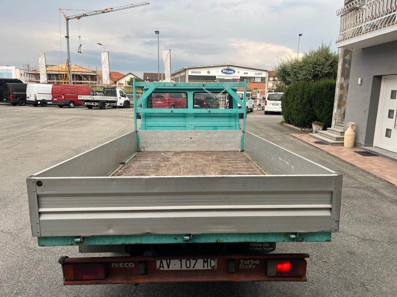 Iveco Daily 35.10 2.8 TD PL Cabinato Basic
