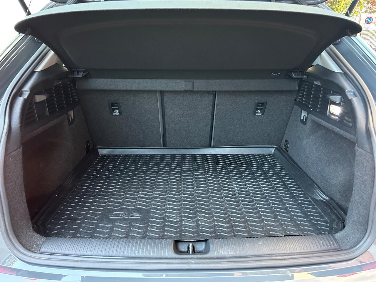 Audi Q2 1.6 TDI sport tagliandi ufficiali