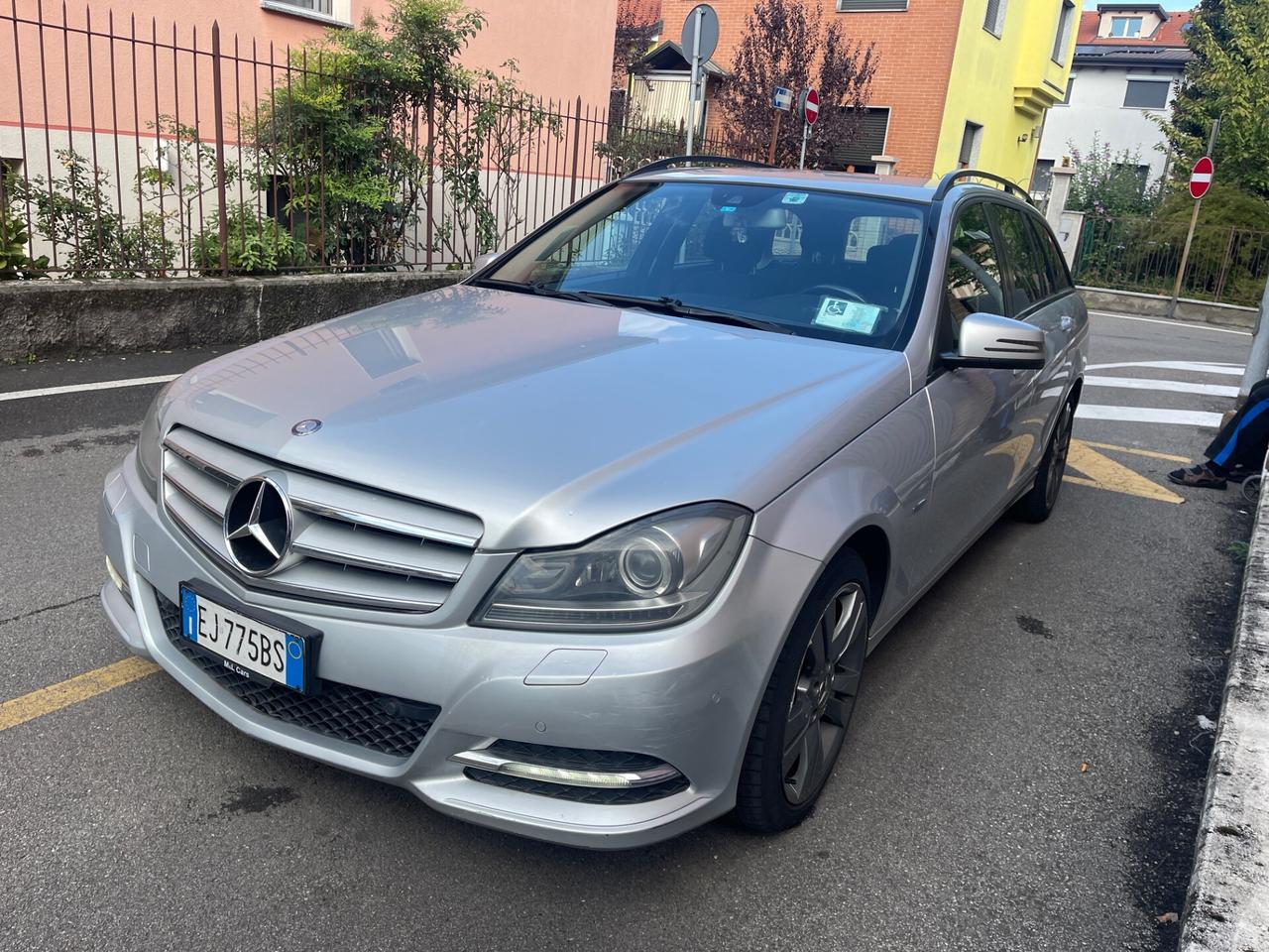MERCEDES C220 AUTOMATIC CON IMPIANTO DISABILI