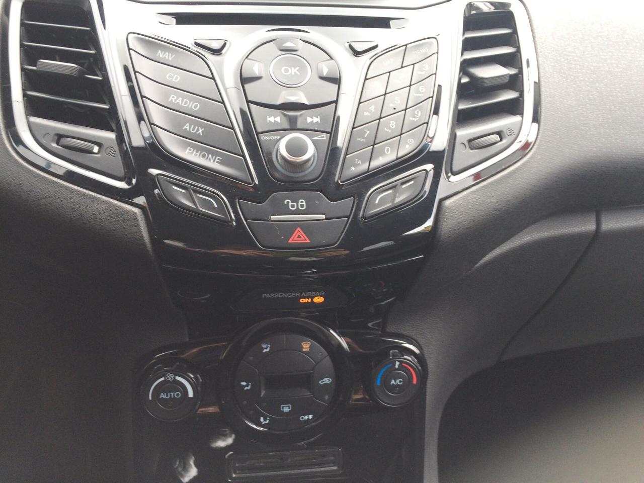 2016 Ford Fiesta 1.4 5p. Bz.- GPL Titanium tagliandata piu bombola gpl revisionata da noi !