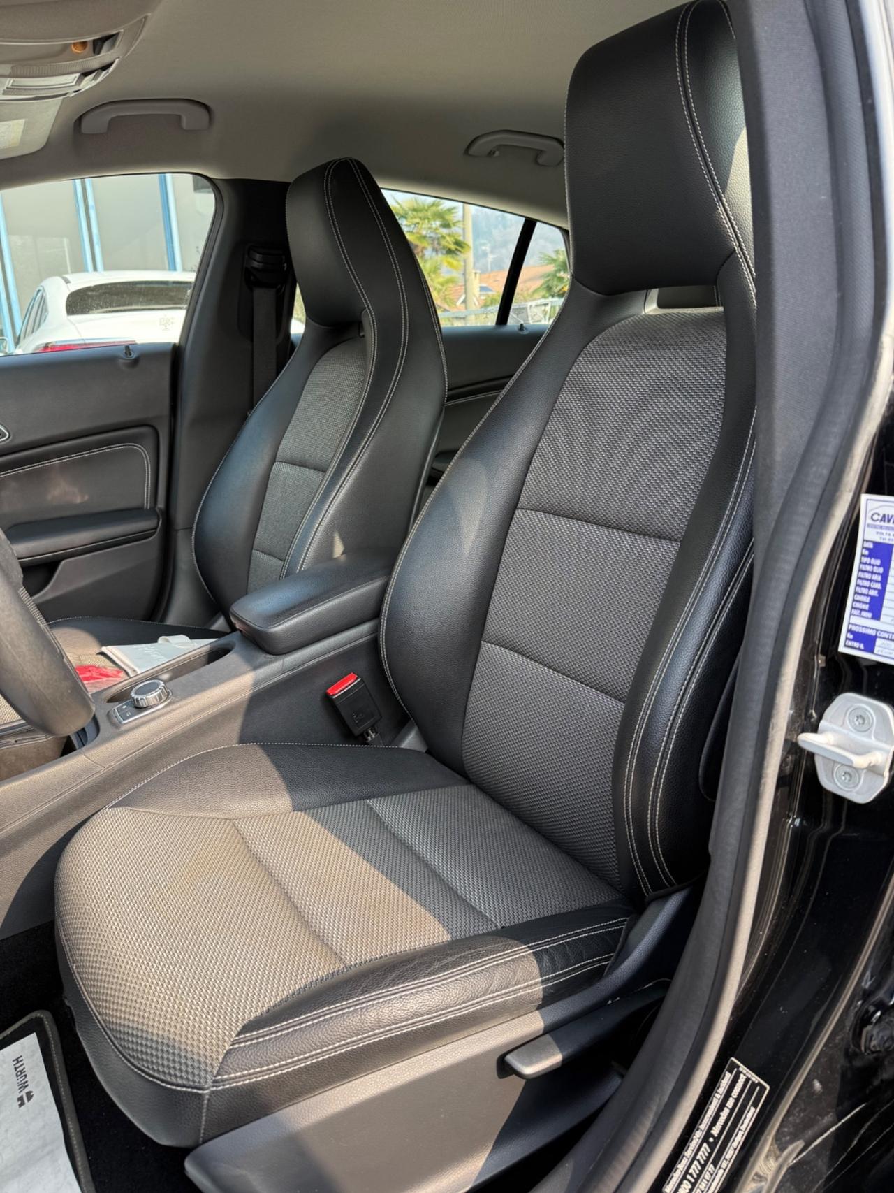 Mercedes-benz CLA 180 d Automatic Premium