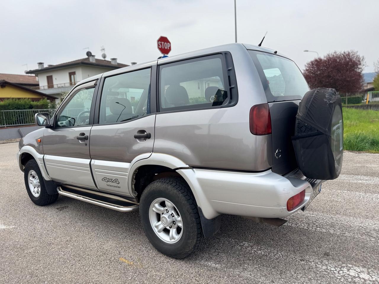 Nissan Terrano II 2.7 Tdi 5 porte SE 7 posti