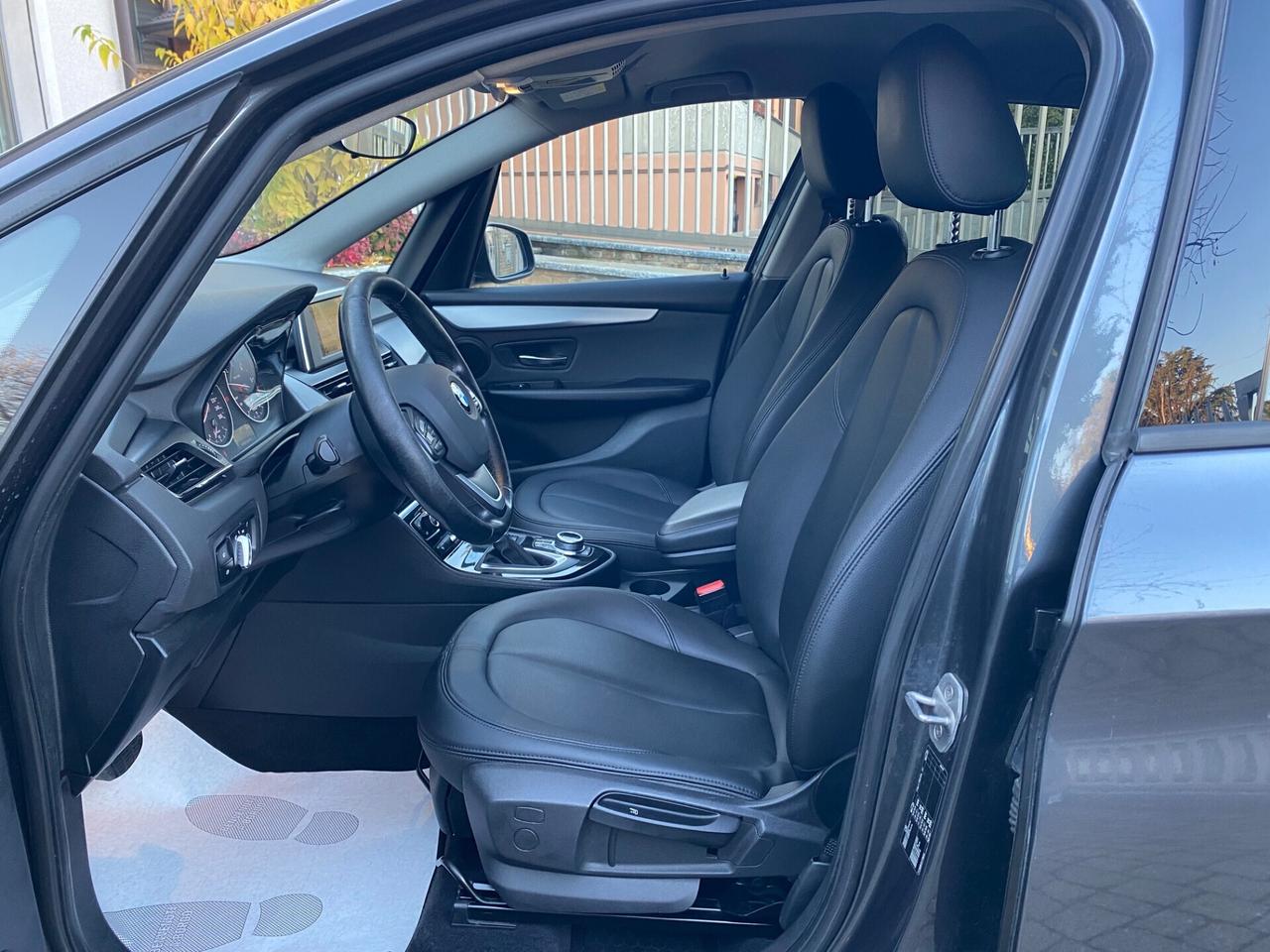 Bmw 2er Active Tourer 218d Advantage