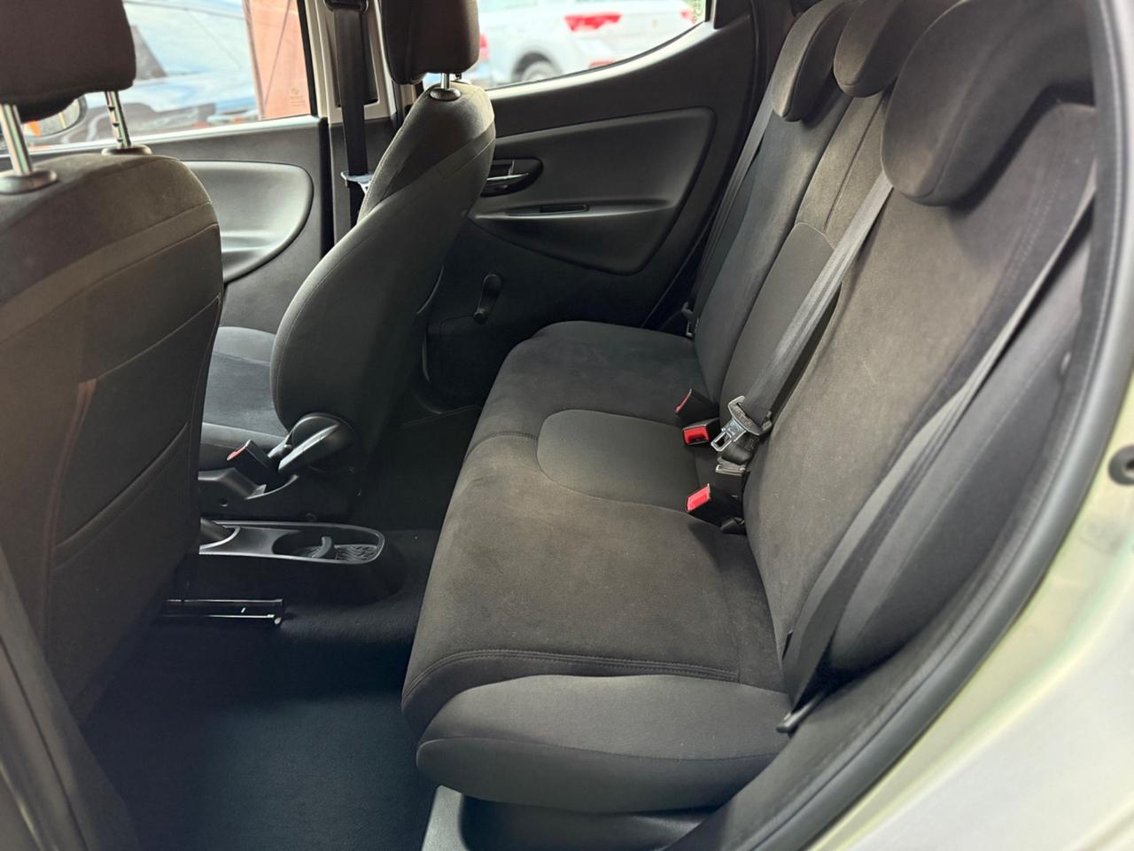 Lancia Ypsilon 1.2 69 CV 5 porte S&S Platinum