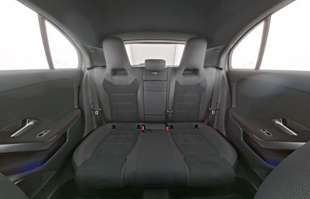MERCEDES-BENZ A 180 Automatic AMG Line Advanced Plus