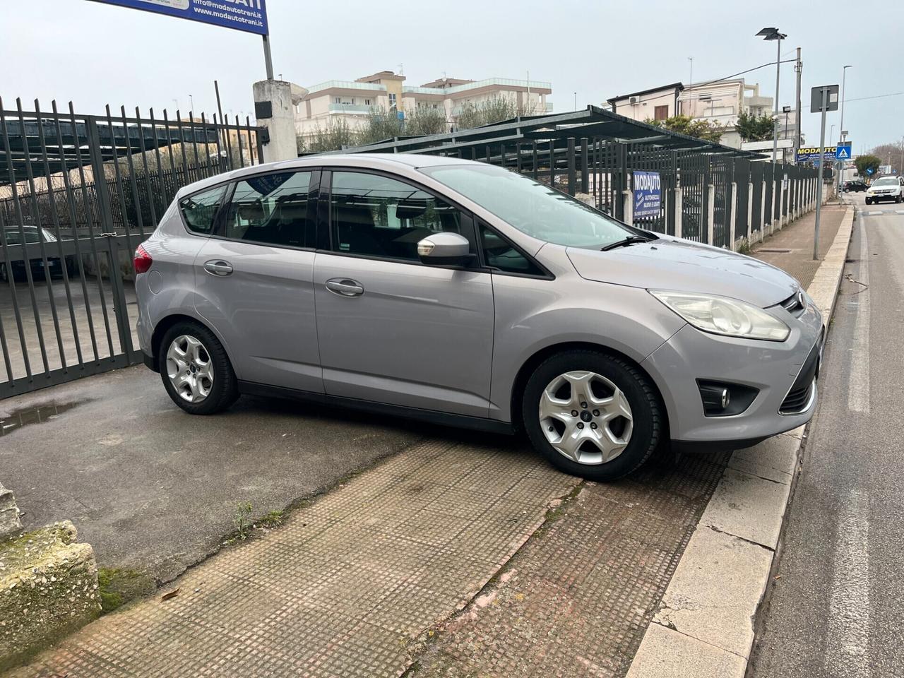 Ford C-Max 1.6 TDCi 95CV Titanium Garantita